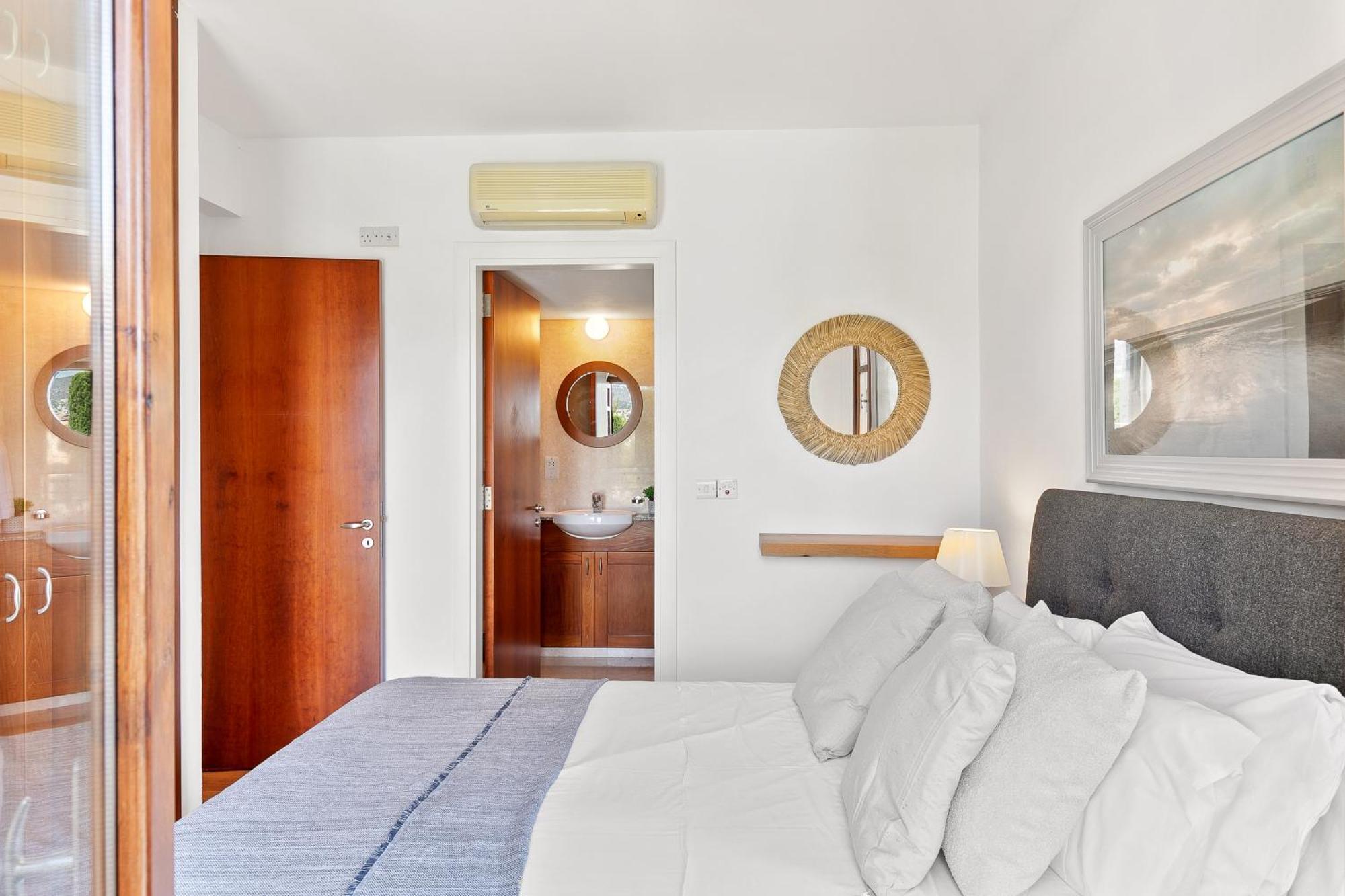 2 Bedroom Apartment Chloe With Communal Pool, Aphrodite Hills Resort Kouklia Exteriör bild