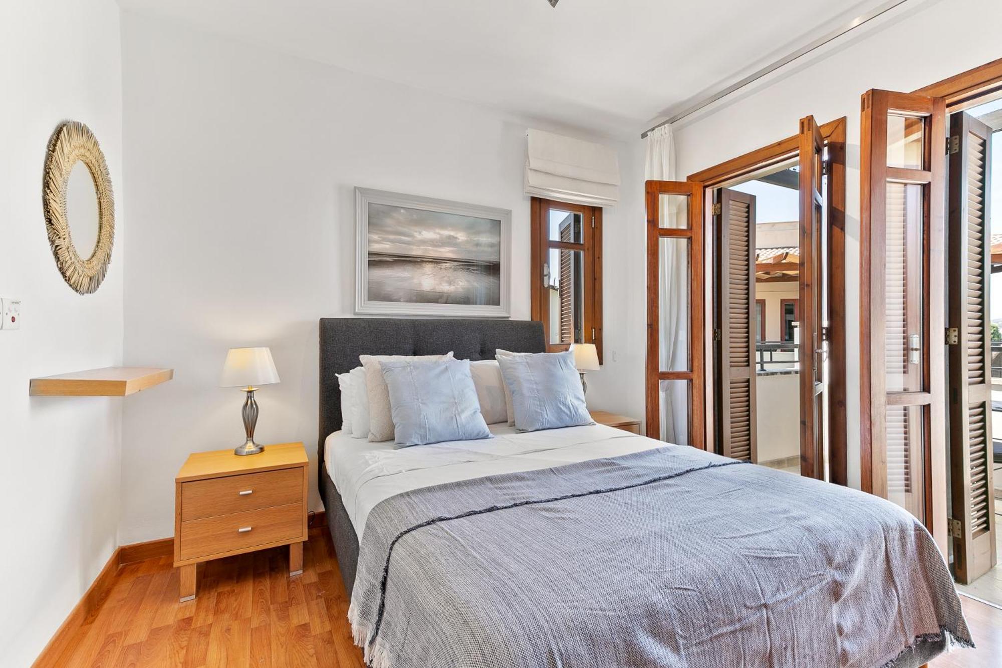 2 Bedroom Apartment Chloe With Communal Pool, Aphrodite Hills Resort Kouklia Exteriör bild