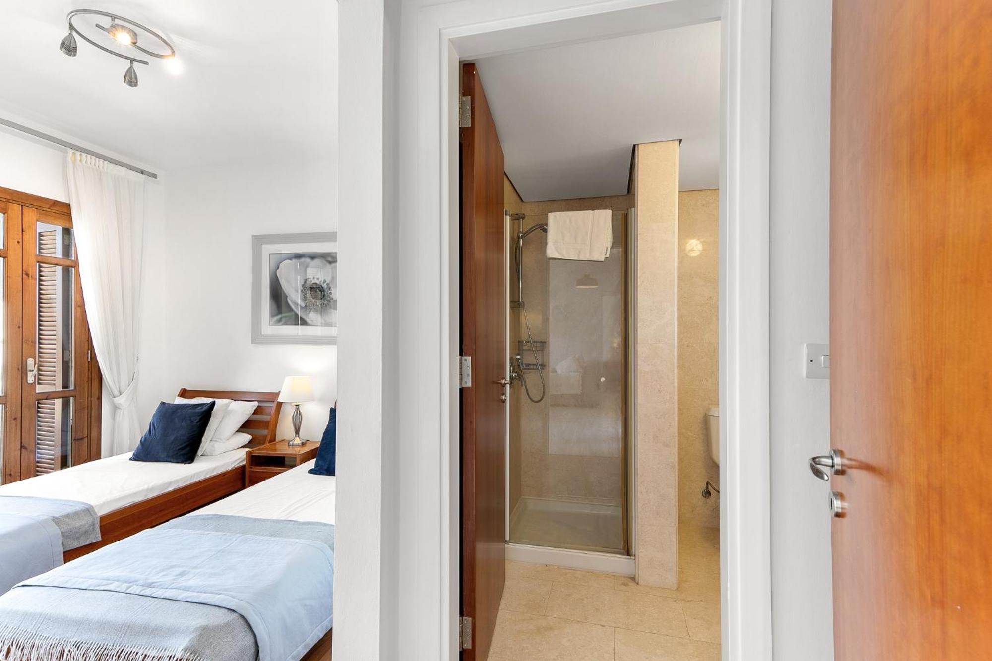 2 Bedroom Apartment Chloe With Communal Pool, Aphrodite Hills Resort Kouklia Exteriör bild