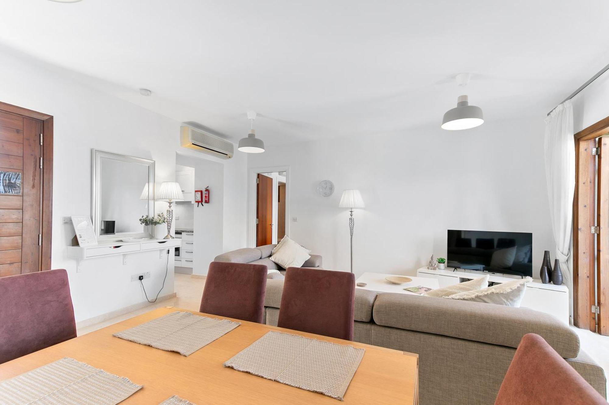 2 Bedroom Apartment Chloe With Communal Pool, Aphrodite Hills Resort Kouklia Exteriör bild