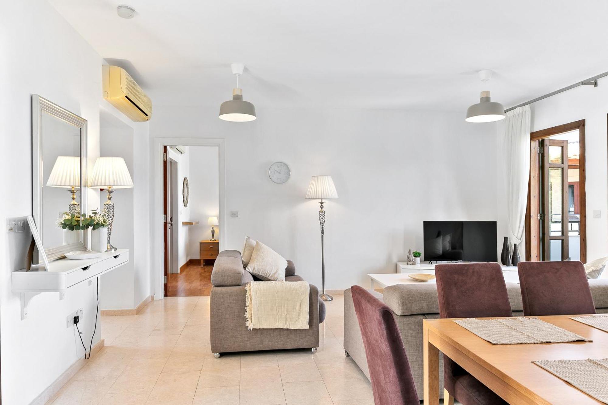 2 Bedroom Apartment Chloe With Communal Pool, Aphrodite Hills Resort Kouklia Exteriör bild